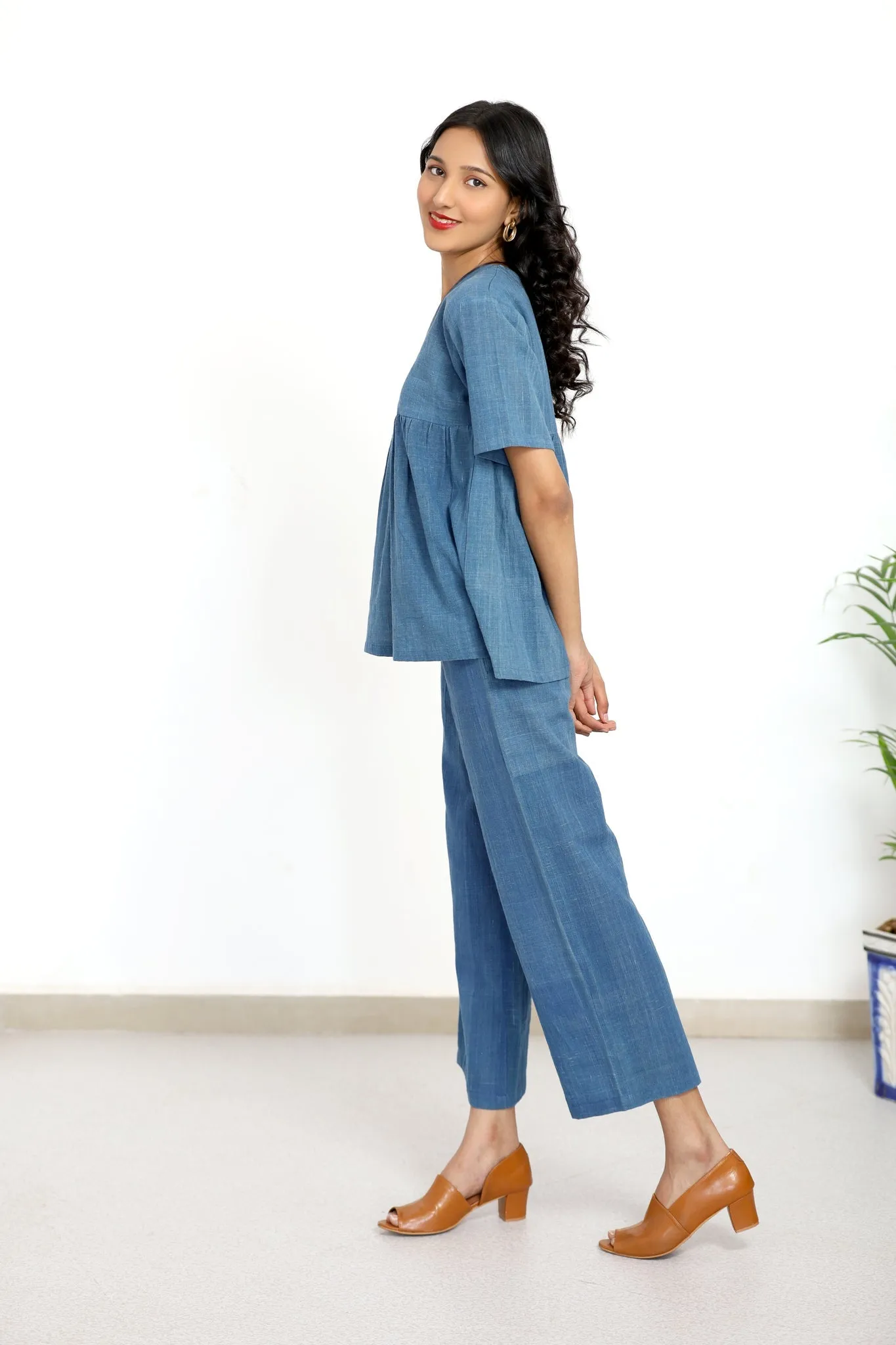 Aadya Moda Women's Kala Cotton Indigo Elegance Ensemble Top and Pant Set