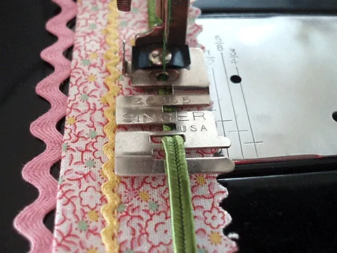 Edge Stitcher, Singer (Vintage Original)