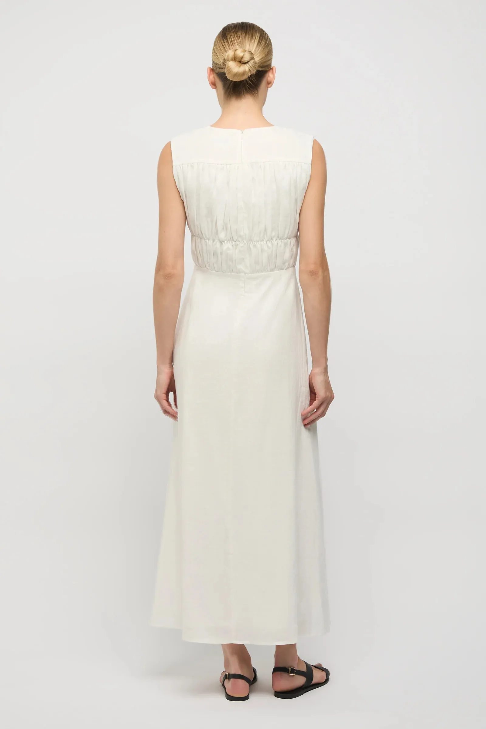 Lilibert Linen Dress in White