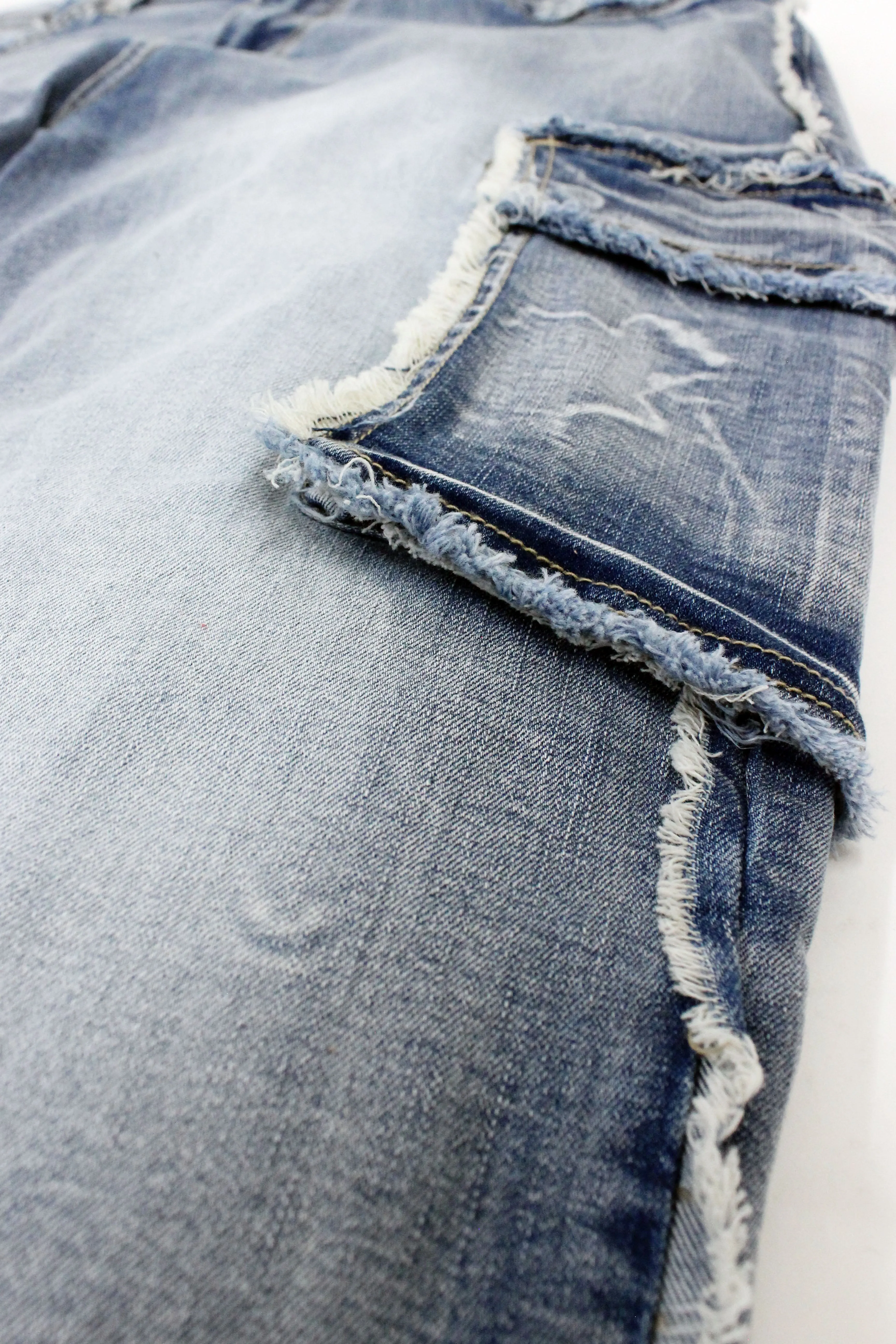 Loose Fit Raw Edge Cargo Jeans