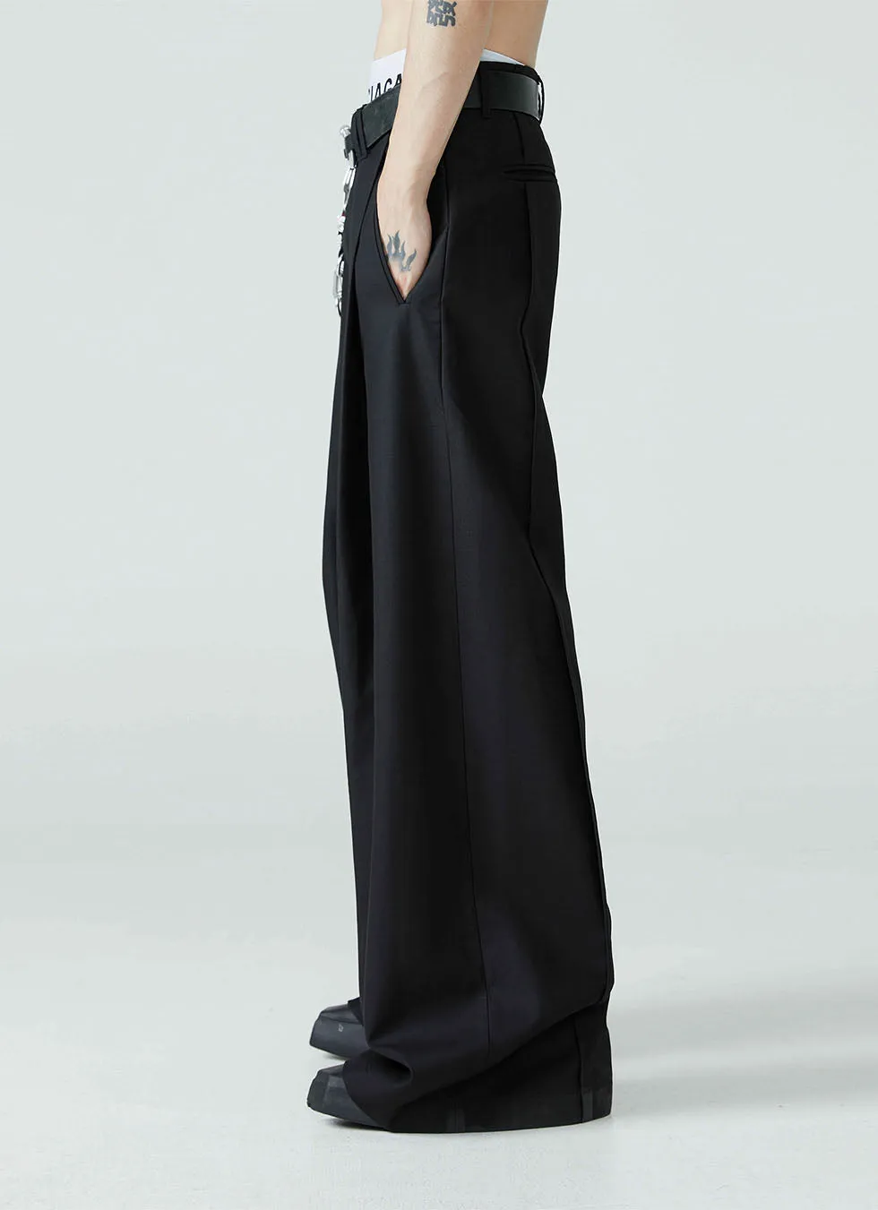 Loose Wide Leg Pleated Pants