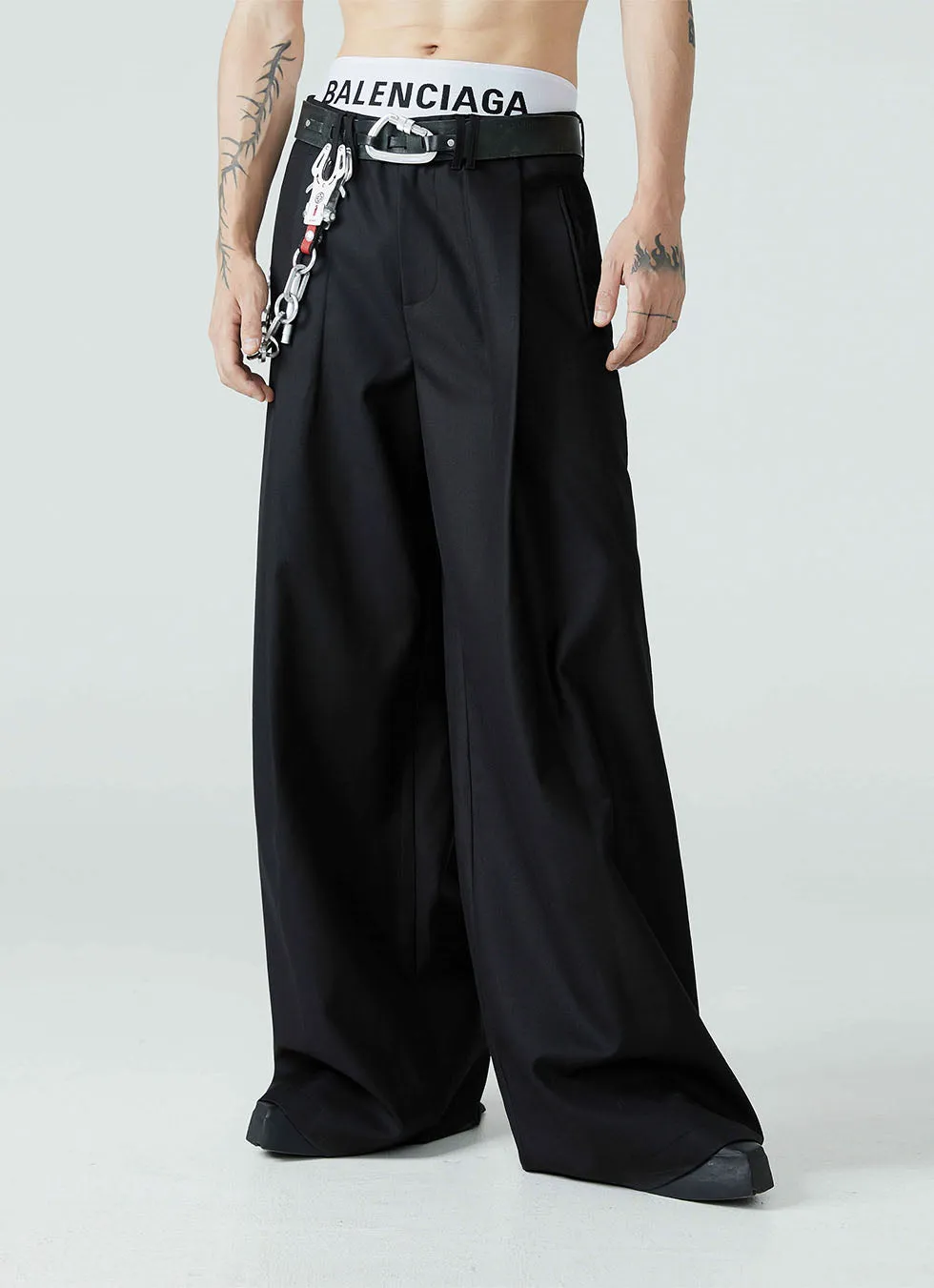 Loose Wide Leg Pleated Pants