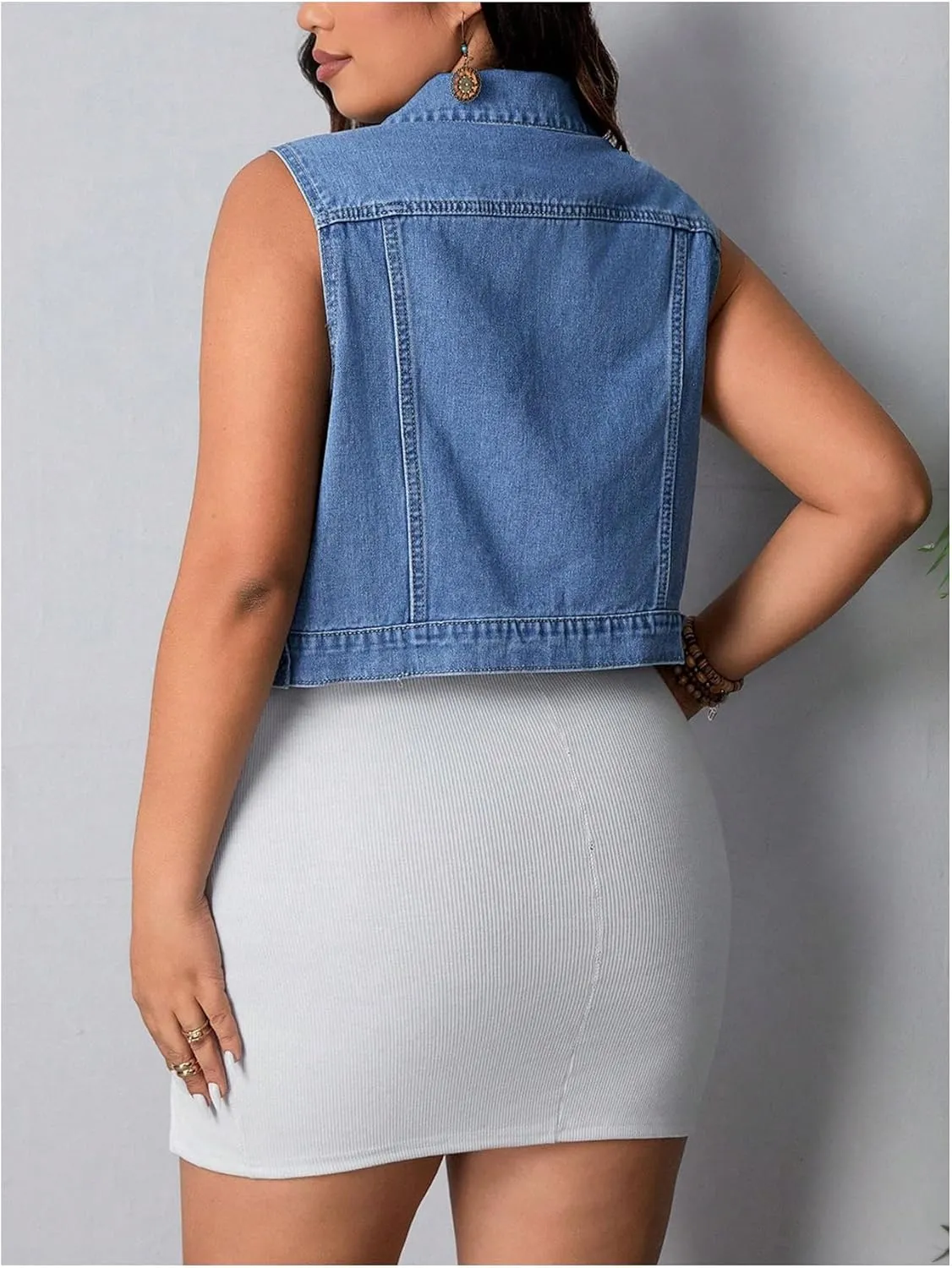 MakeMeChic Women's Plus Size Denim Vest Button Down Flap Pocket Jean Vest Sleeveless Collar Crop Denim Jacket