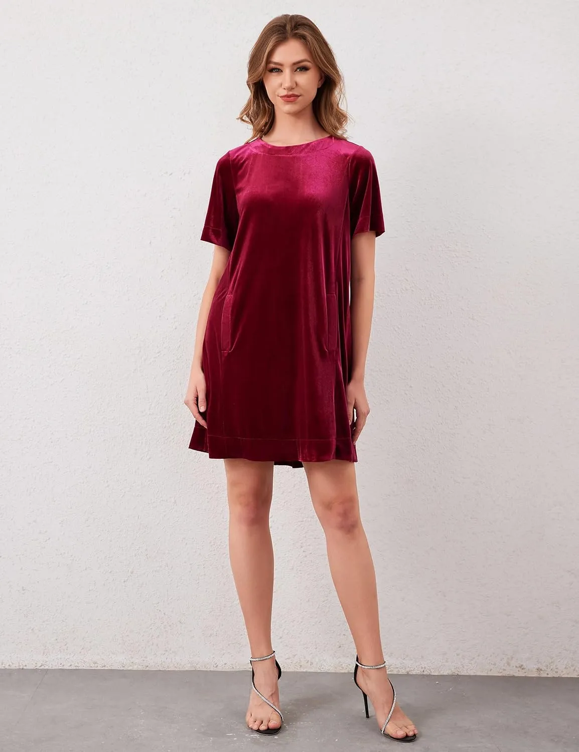 Women Velvet Short Sleeve Dress Casual Loose Mini Dress Plain Tunic T Shirt Dress Comfy Short Shift Dress with Pocket