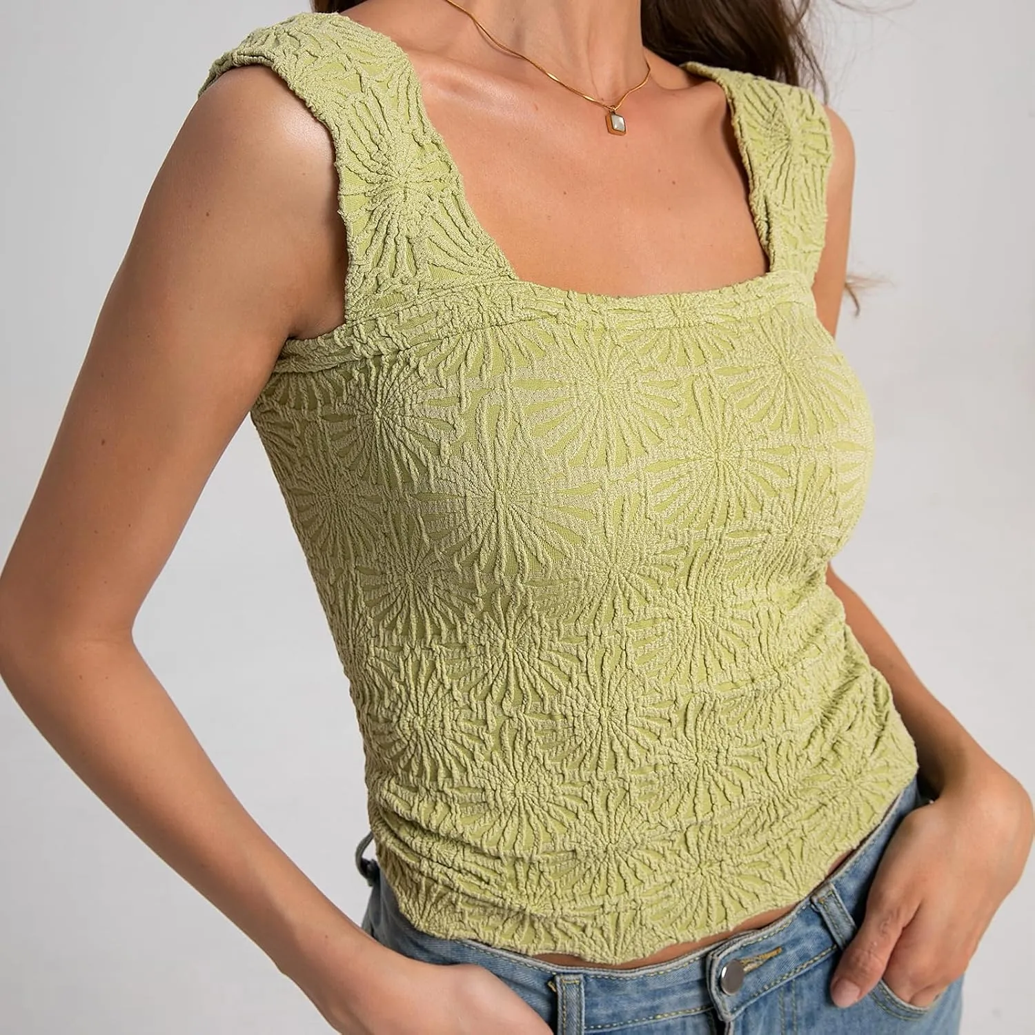 Women's Square Neck Wide Strap Crop Tank Tops Flower Going Out Tops Slim Fit Lettuce Trim Crop Cami Tops